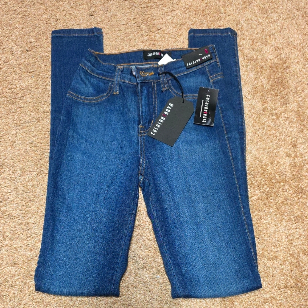 Fashion Nova Sz 5 Blue Skinny Jeans